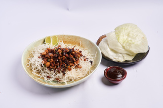 Chicken Lettuce Wrap görseli