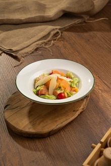 Somonlu Sezar Salatası görseli