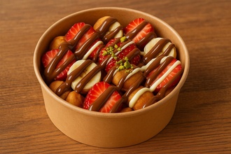 Karışık Kova Waffle (Muz Ve Çilek) görseli