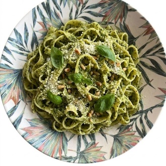 Pesto Soslu Makarna görseli