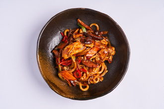 Kore Soslu Tavuklu Udon görseli
