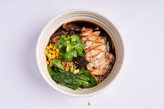 Trüflü Soya Soslu Tavuklu Ramen görseli