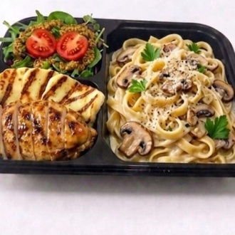 Hellim & Chicken Grill Alfredo görseli