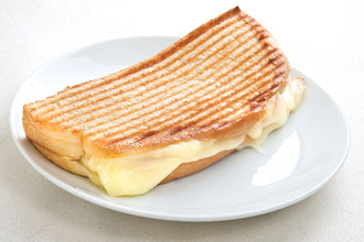 Ayvalık Ekmeğinde Kaşar Tost görseli