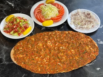 Kaşarlı Klasik Lahmacun görseli