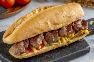 Yarım Ekmek Izgara Köfte görseli
