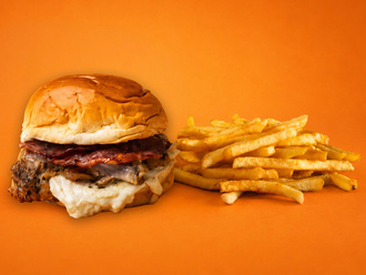 Dana Bacon Tavuk Pirzola Burger görseli