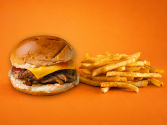 Acı Soslu Tavuk Pirzola Burger görseli