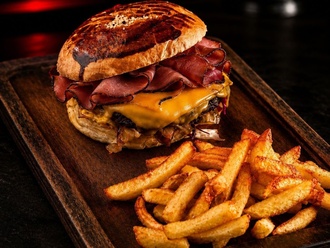 Boom Bacon Burger görseli