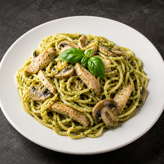 Fesleğen Pesto Tavuklu Spagetti görseli