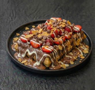 Çilekli Waffle görseli