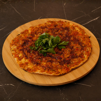 Nar Ekşili Cevizli Lahmacun görseli