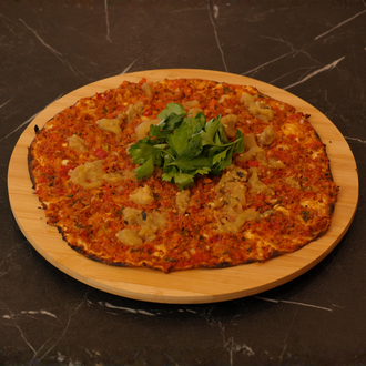 Patlıcanlı Lahmacun görseli