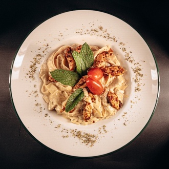 Acılı Kremalı Tavuklu Fettuccine görseli