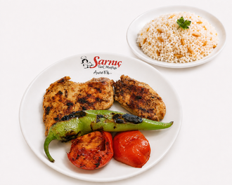 Izgara Soslu Tavuk Göğüs Porsiyon Ve Yardımcı Yemek görseli