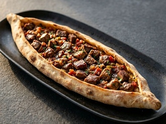 Kuşbaşılı Pide görseli
