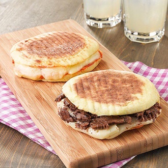 Beyaz Peynir Domatesli Tost (Bazlama Ekmeğine) görseli