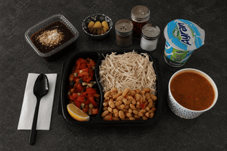 Dolu Dolu Menü (Pilav Üstü Kuru Fasulye Tavuk Karışık + Çorba Sumaklı Salata + Büyük Ayran + Tatlı) görseli