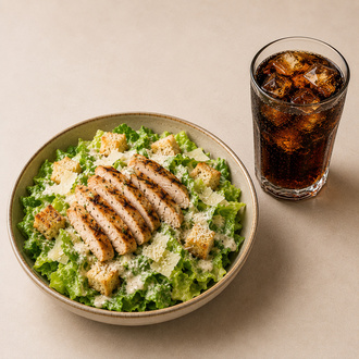 Sezar Salata Ve Coca Cola görseli