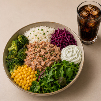 Ton Balığı Bowl Ve Coca-cola görseli