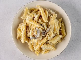 Penne Kremalı Tavuklu Makarna görseli