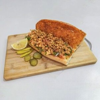 Yarım Ekmek Arası Tavuk Tantuni görseli