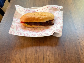 Ekmek Arası Adana Kebap görseli