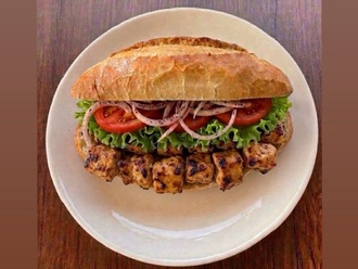 Ekmek Arası Tavuk Şiş görseli