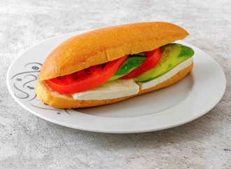 Klasik Kaşar Salamlı Sandviç görseli