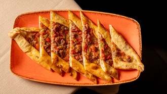 Kuşbaşılı Pide görseli