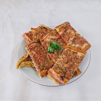 Yumurtalı Karışık Pide görseli