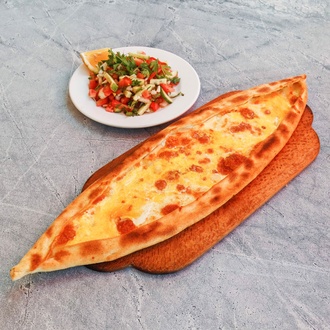 Kaşarlı Yumurtalı Pide görseli