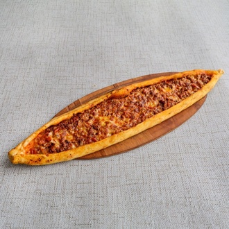 Kuşbaşılı Kaşarlı Yumurtalı Pide görseli