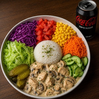 Kremalı Mantarlı Tavuk Bowl + Cola Cola görseli
