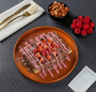 Strawberry Sweet Crush Waffle görseli