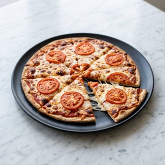 Margherita Pizza (Büyük Boy) görseli