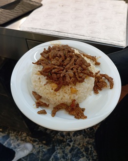 Kavurmalı Pi̇lav görseli