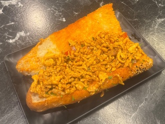 Yarım Ekmek Arası Tavuk Tantuni görseli
