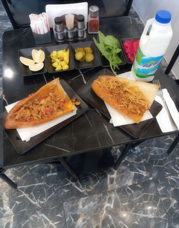 4'Lü Yarım Ekmek Tavuk Tantuni görseli