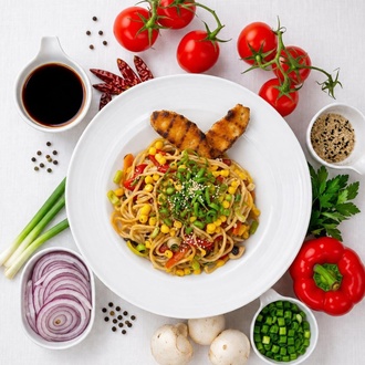 Sebzeli Ramen görseli