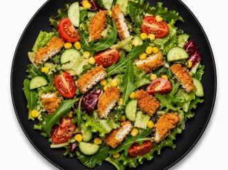 Çıtır Tavuklu Salata görseli