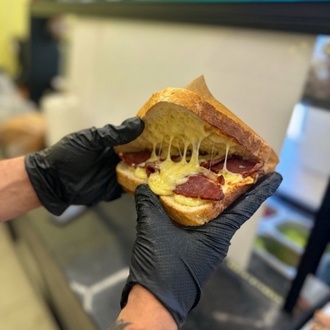 Pastırmalı Tost görseli