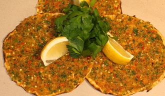Antep Usulü Fındık Lahmacun görseli