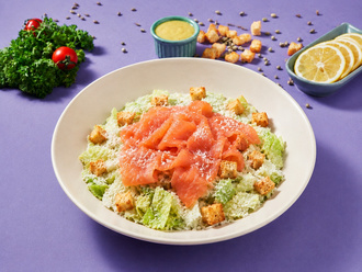 Somon Füme Sezar Soslu Salata görseli