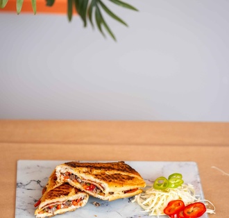 Kavurma Mix Tost görseli