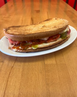 Kaşarlı Ayvalık Tostu görseli
