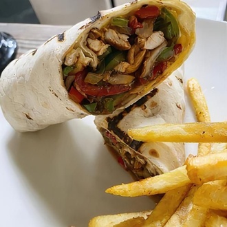 Tavuk Dürüm & Patates Kızartması görseli