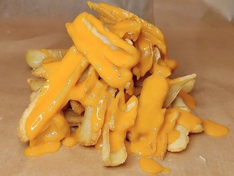 Cheddar Soslu Patates Tava görseli