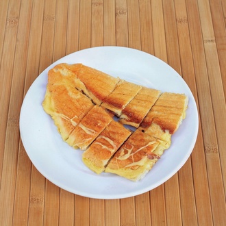 Yarım Ekmek Arası Kaşarlı Tost görseli
