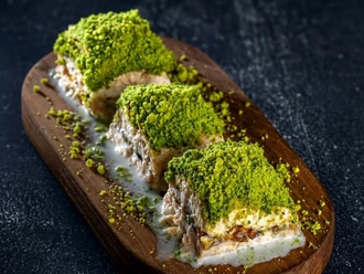 Fıstıklı Soğuk Baklava görseli